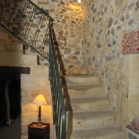 펜션 Maison L'authentique La Capelle-et-Masmolene